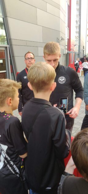 Efter kampen - spillerautografer