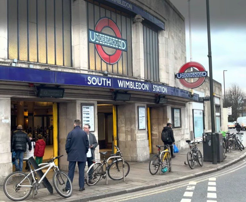 South Wimbledon Station - Bydele londonMerton