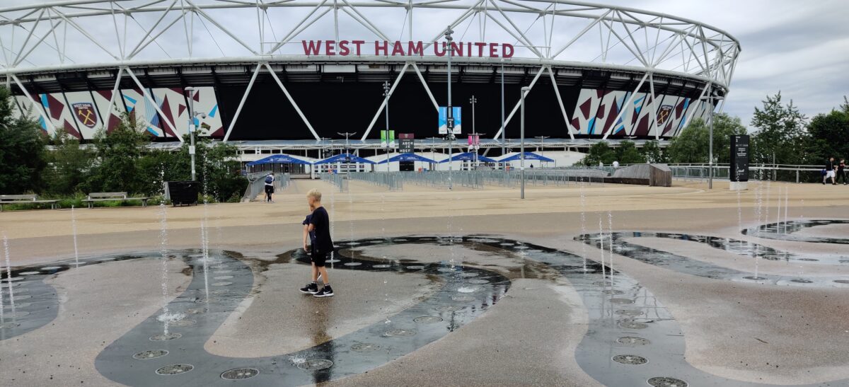Springvand foran London Stadium