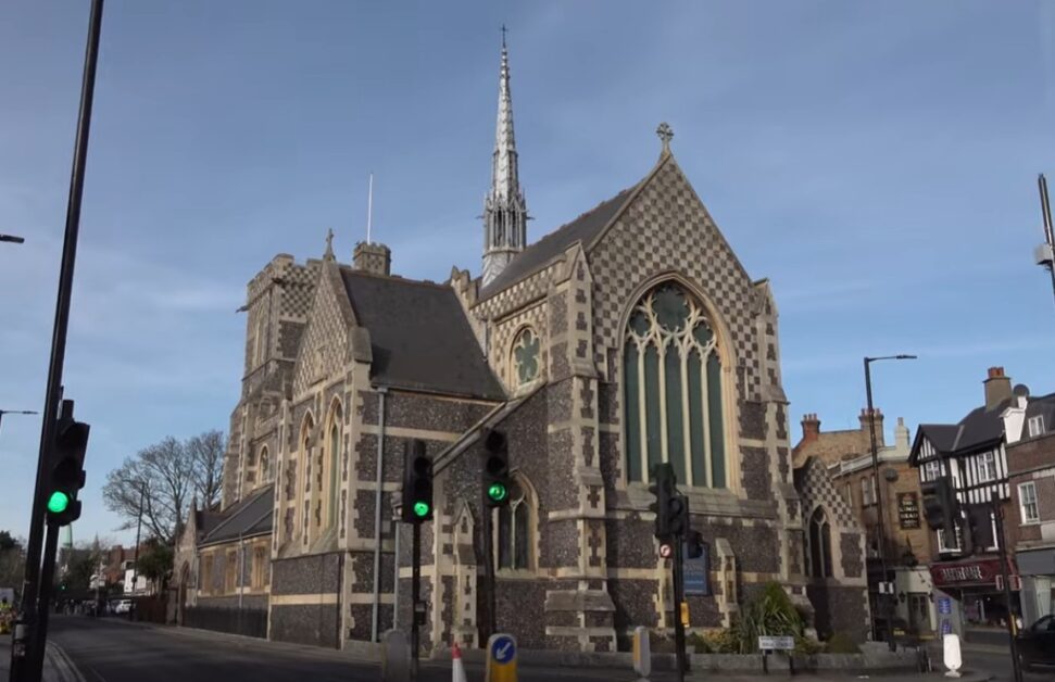 St John - Babtist kirke - Barnet